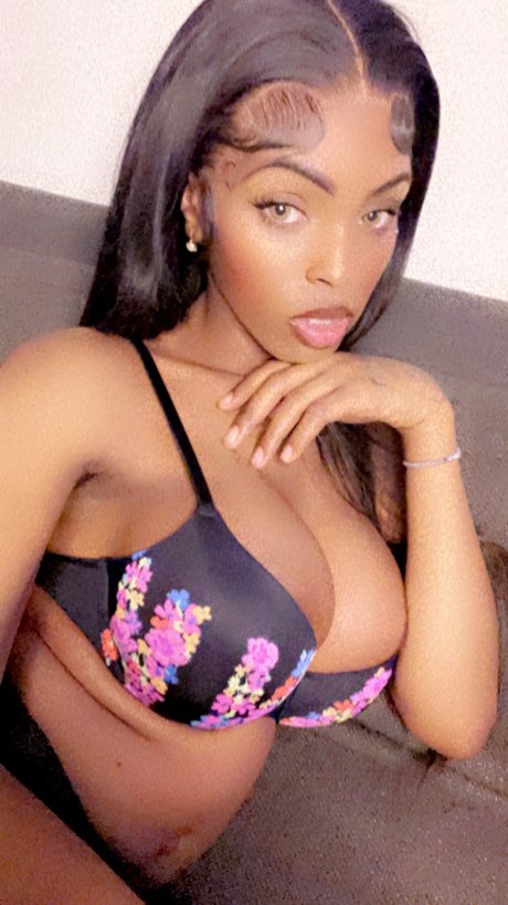 TIARA VIXEN free onlyfans