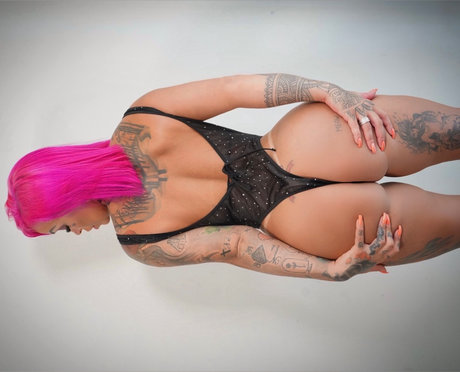 Lolla Martinelli hot onlyfans