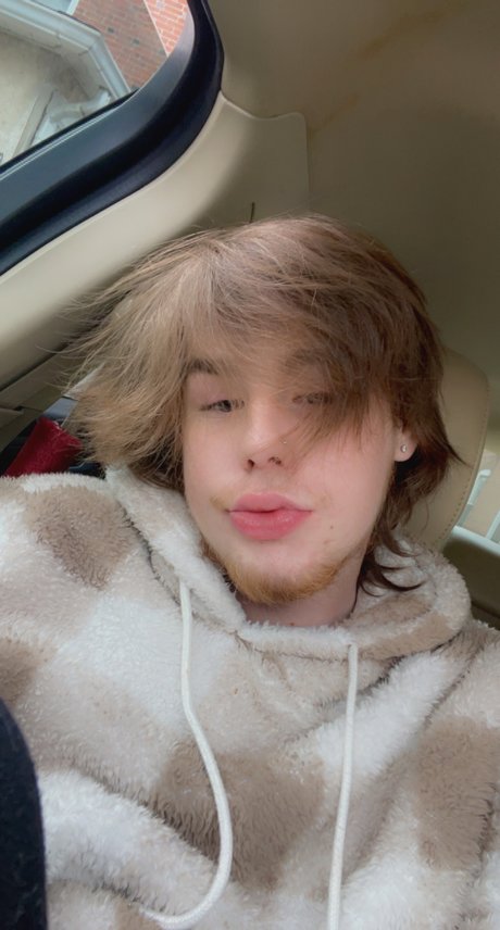 Babyboy_ only fans photos