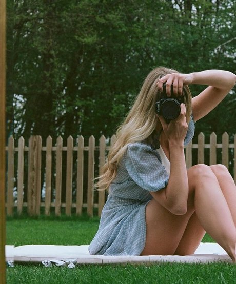 Ana Mulvoy Ten onlyfans nudes leak