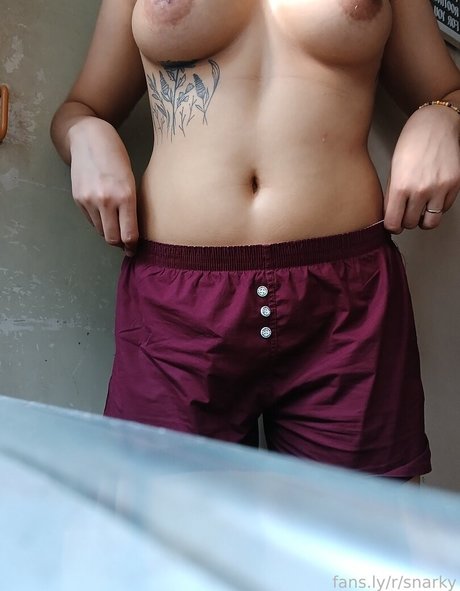 Shessnarky onlyfans nude tits