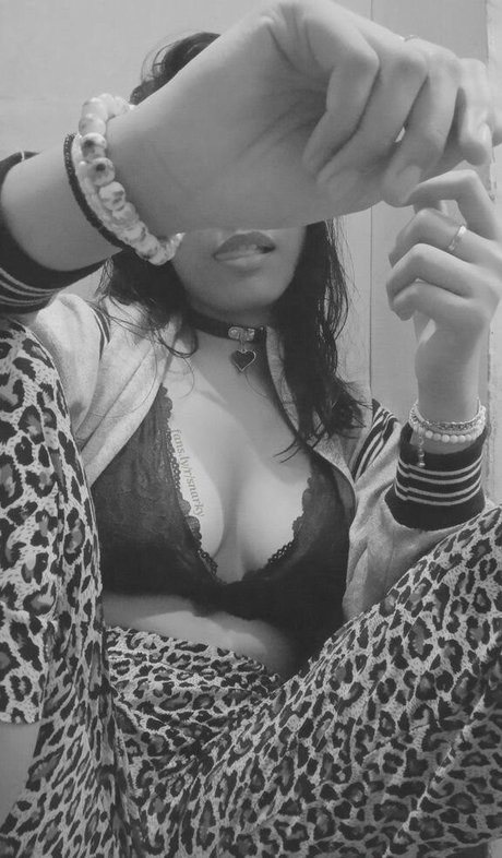 Shessnarky onlyfans leaked porn