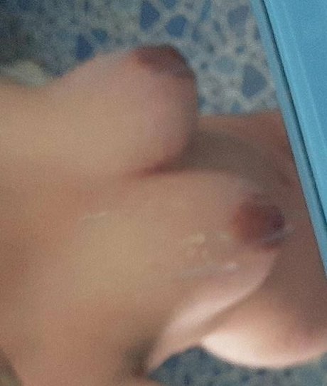 ramennx_ onlyfans nudes