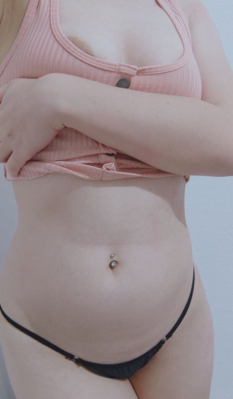 Yurin Neko onlyfans topless