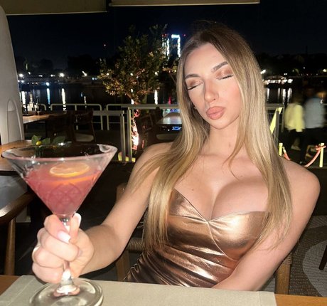 alexndraca onlyfans hot