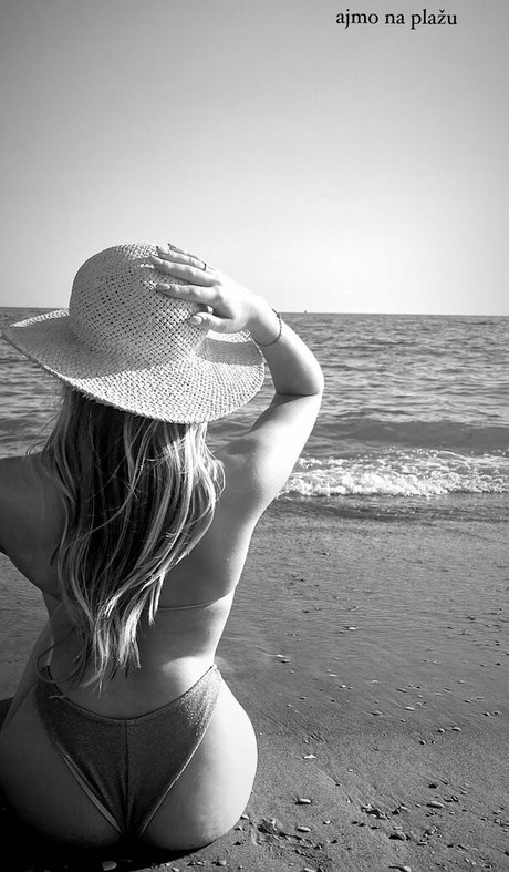 alexndraca onlyfans leak fuck