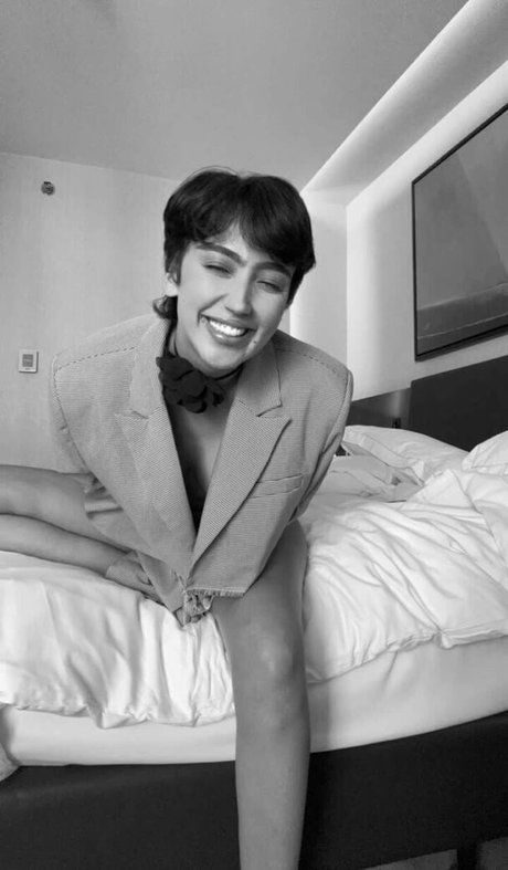 Roz Idrissi onlyfans xxx