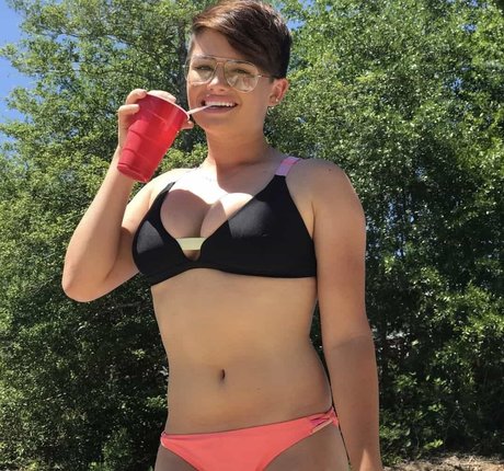 Hallie Clark onlyfans content leaked