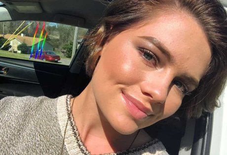 Hallie Clark only fans leaked