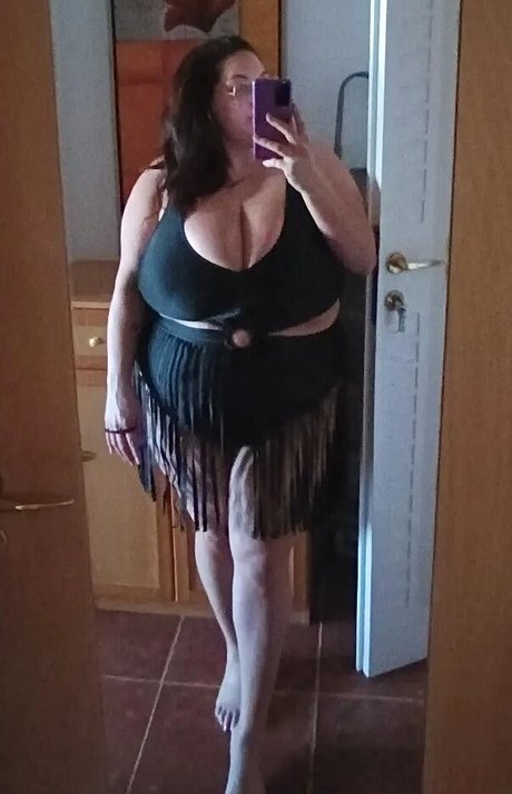 Laura Chiaramonte onlyfans leaked dirtyship