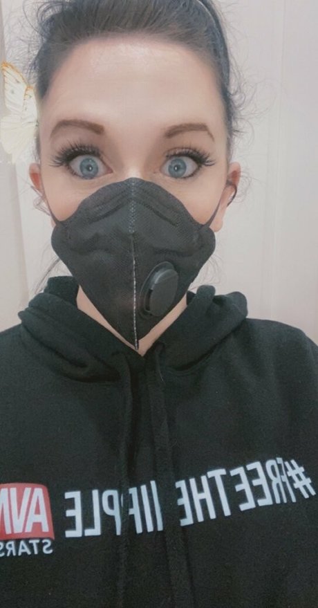 shelbyparis onlyfans naked leak