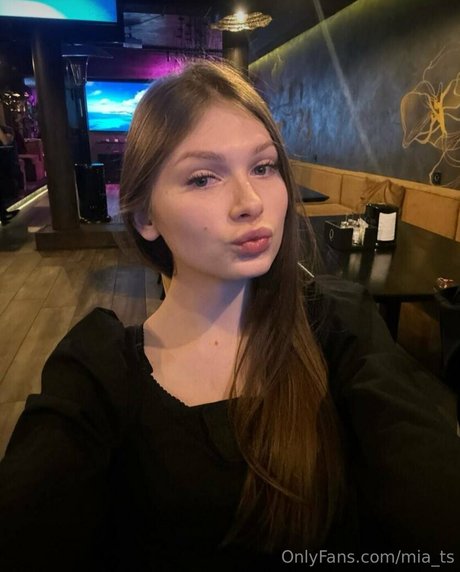 mia ts nude on onlyfans