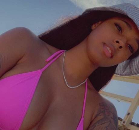 Sasha Chevolleau nudes only fans