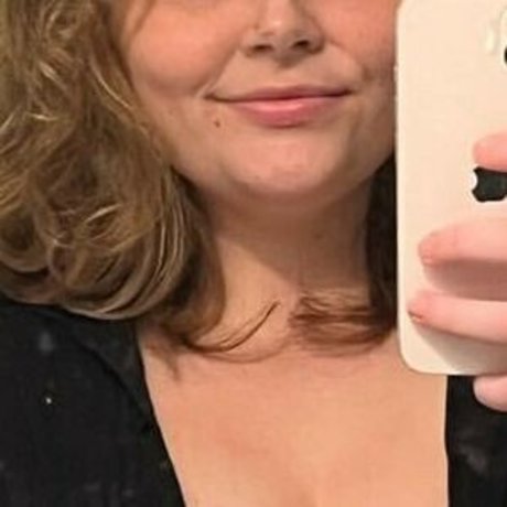 strawberrysweetmilk only fans leaks