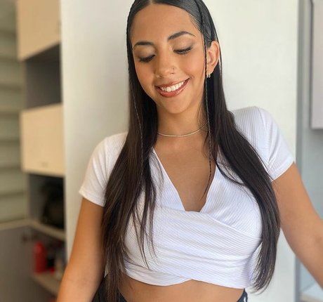 Valentina Kavata onlyfans leaks nudes