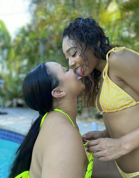 Adriana Maya onlyfans leaked tits