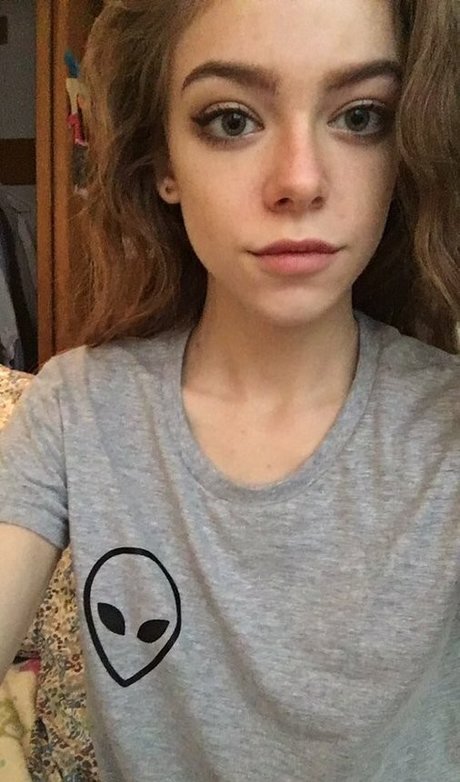 Rose Castella onlyfans leaks