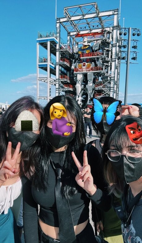 Rainhoe nude leaks onlyfans