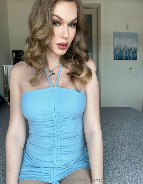 xcrystalthayerx onlyfans nide