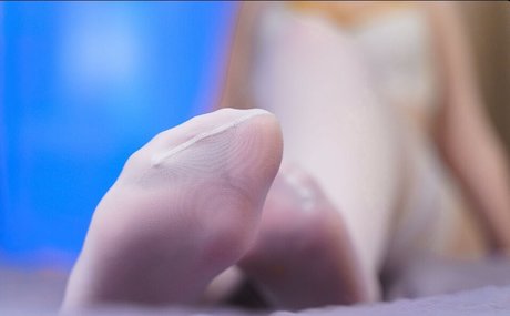 _riliane strip onlyfans