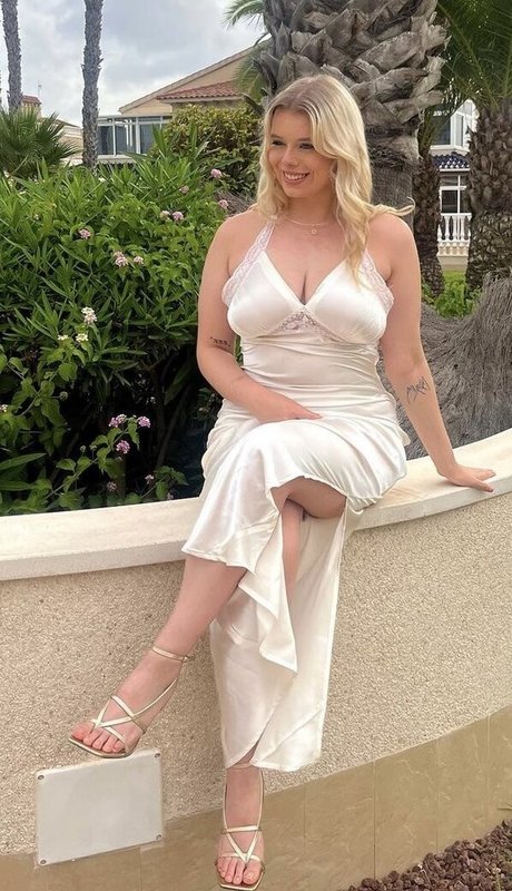 Sarah Anne Hooper nudes onlyfans leak