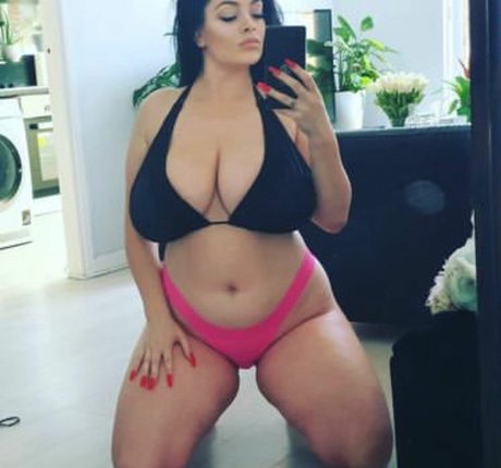 Klara Devine onlyfans sex leak