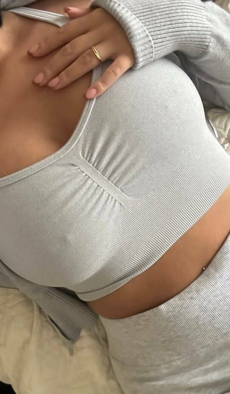 Bella The Vet leaked onlyfans