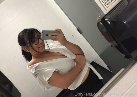 pineapplepae onlyfans porn leaked