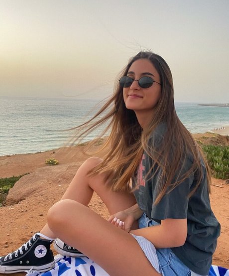 lotem passal onlyfans topless