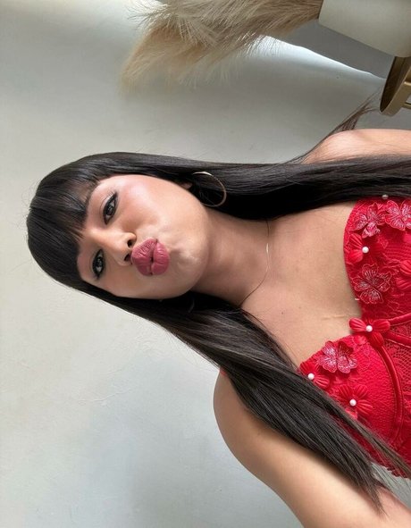 Isa Oelsi only fans review