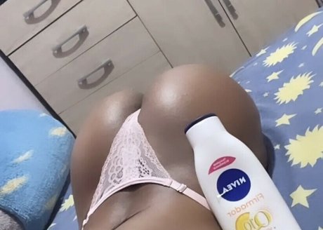 Larissa Soares onlyfans leaks naked
