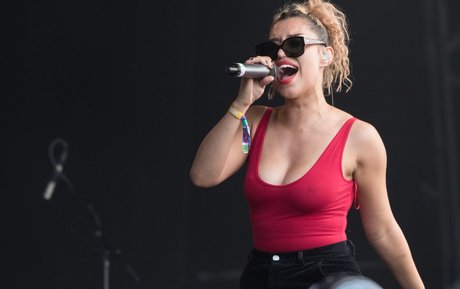 Raye onlyfans strip tease