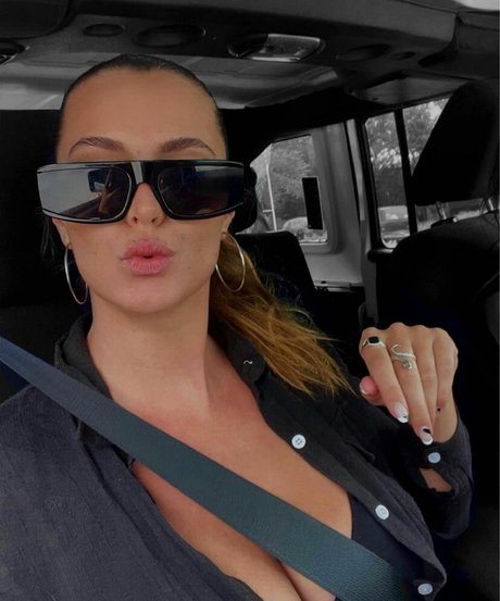 sophiahanvold onlyfans leaks.