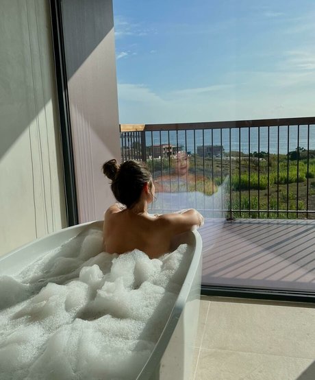 Carolina Neto onlyfans leams