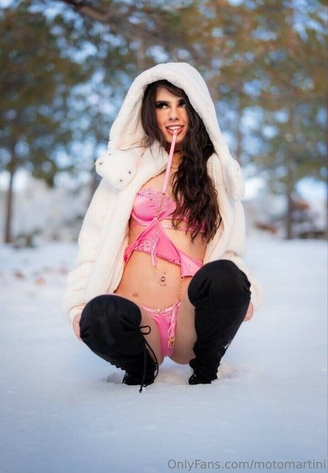 motomartini onlyfans topless