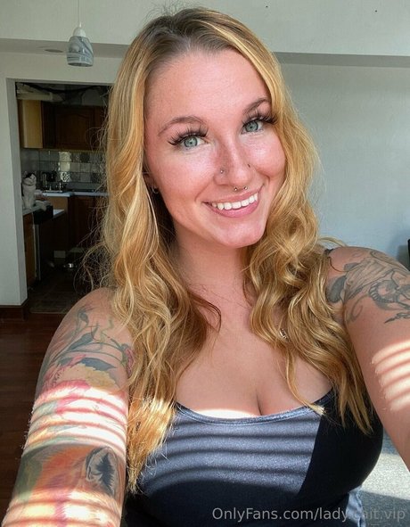 lady cait vip onlyfans nide
