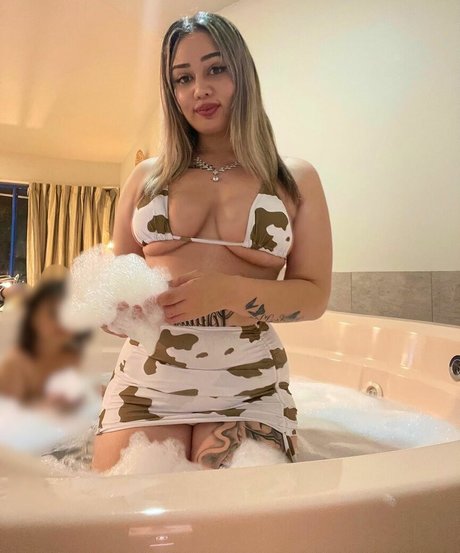 Kaya Field nude only fans