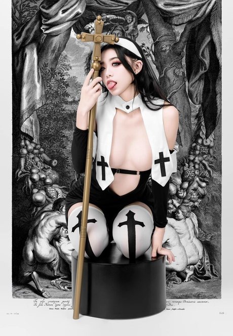 yu___sushi onlyfans images