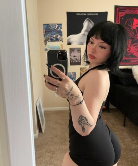 srenluv onlyfans public photos