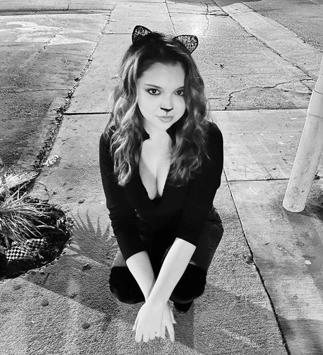 Cree Cicchino onlyfans sex leaks