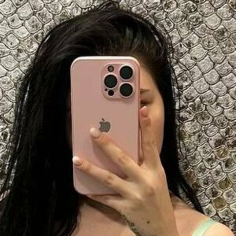 Virgin Butterfly nude onlyfans leaks