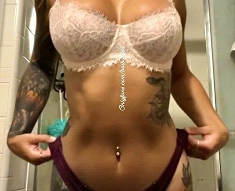 Baibaigirl naked only fans