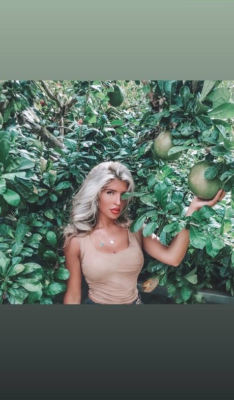 Hafiia Mira onlyfans naked