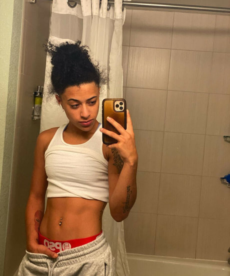 Treasure Osiria nude onlyfans leaks