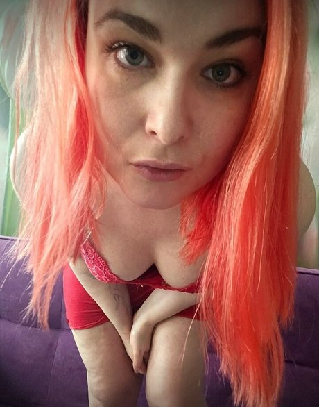 SarahofHorror onlyfans leaks sex