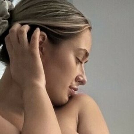 Holly Kay nude onlyfans