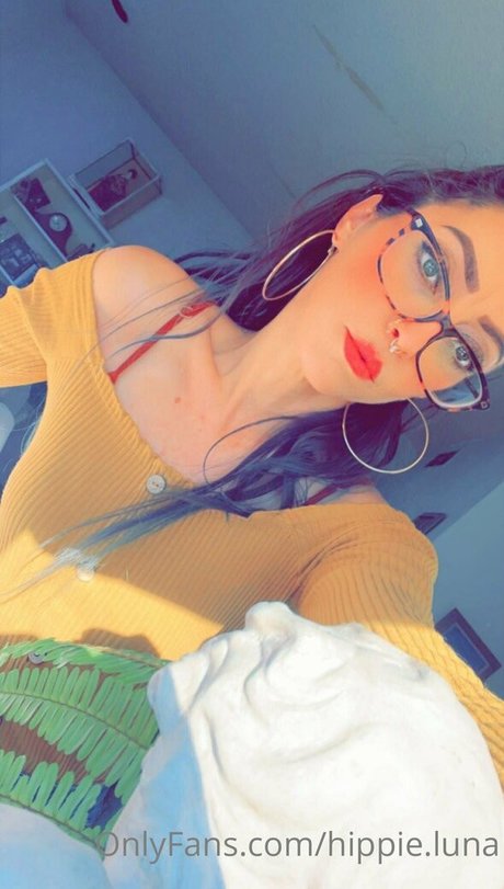 hippie luna onlyfans leak ass