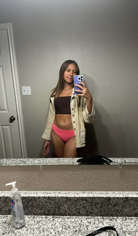 Nikita Crump onlyfans leaked.