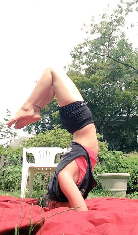 Emma Lilly onlyfans topless