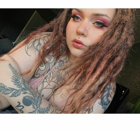 Nivashiroth nude onlyfans leaks